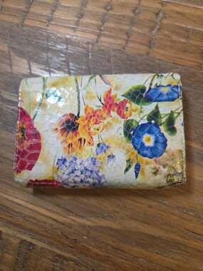 Hobo International Clutch Wallet Multicolor Floral Print Double Frame Clutch Bag